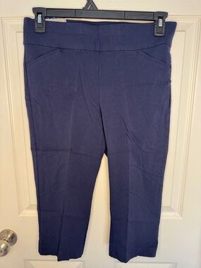 NWT Christopher & Banks Navy Signature Slimming Capris